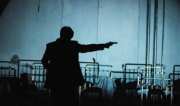 电视剧左轮手枪,乱世中的正义之战